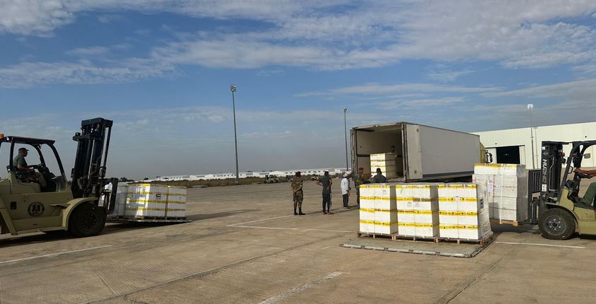 الإمارات ترسل 90 ألف جرعة من لقاحات الحمى الشوكية والإنفلونزا إلى درنة الليبية
