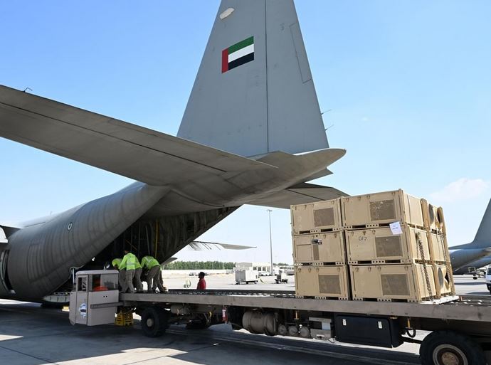 تجهيزات المستشفى الميداني الإماراتي تصل إلى العريش لبدء عملية الإرسال إلى غزة