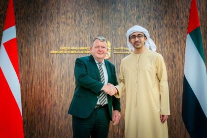 زيارة وزير الخارجية الدنماركي إلى الإمارات تعزز العلاقات الثنائية وتبحث التحديات الإقليمية