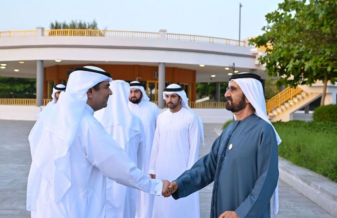 دعا صاحب السمو الشيخ محمد بن راشد آل مكتوم جميع أفراد المجتمع الإماراتي إلى استغلال شهر رمضان المبارك لتحقيق التقدم والرقي