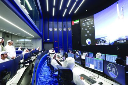 القمر الاصطناعي