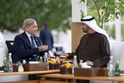 رئيس الدولة يستقبل رئيس وزراء باكستان لتعزيز التعاون المشترك