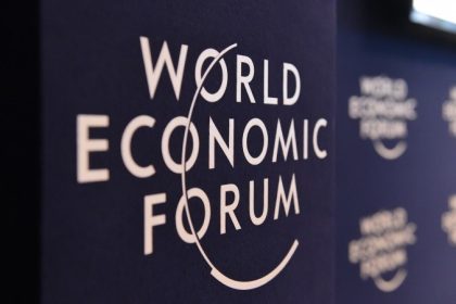 المنتدى الاقتصادي العالمي عن يختار ثلاث شخصيات إماراتية لعضوية مجلس القيادات العالمية الشابة 2025