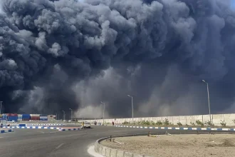 انفجار ميناء الشهيد رجائي في إيران يعيد تساؤلات مرفأ بيروت
