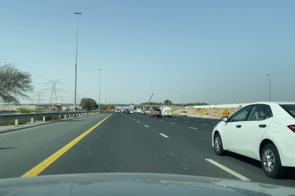 شارع الإمارات العابر