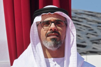 ولي عهد أبوظبي يشعل منصات التواصل الاجتماعي بعد هذا الرد على ترامب