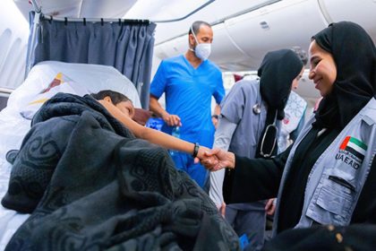 الإمارات تجلي 188 مريضًا وأفراد عائلاتهم من غزة بشكل عاجل