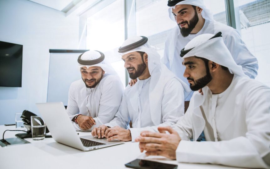 زيادة التوظيف في القطاع الحكومي في الإمارات تعكس ثقة الدولة في الكوادر أبنائها