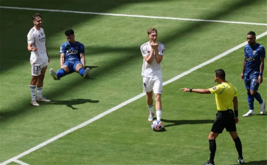 الهلال السعودي ضد سالزبورغ.. البث المباشر والقنوات الناقلة وموعد مباراة كأس العالم للأندية 2025